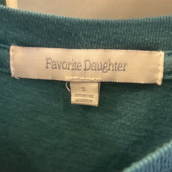 Favorite Daughter emerald Tee - Picture 2 of 4